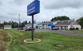 Stillwater Inn & Suites
